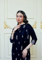 Unika Black