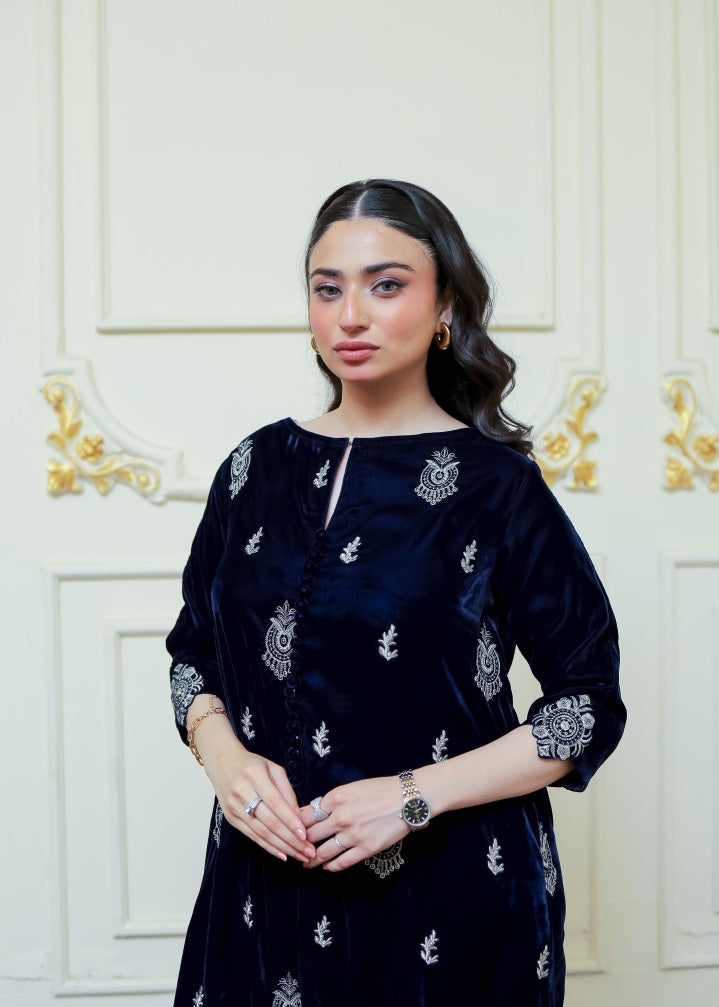 Unika Black