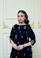 Unika Black